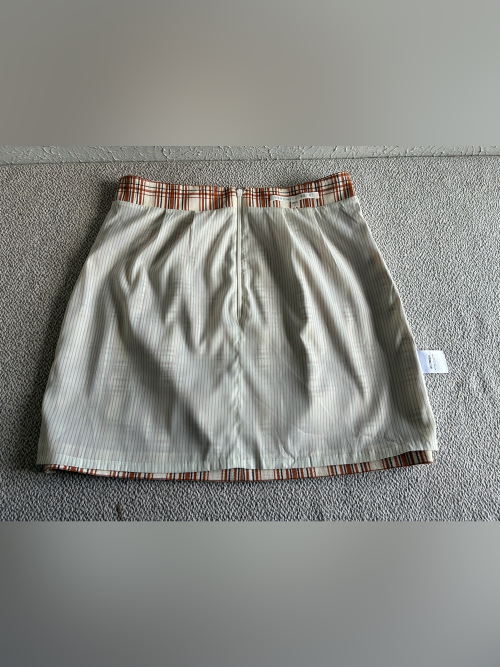 Veronica Beard Roman Plaid
Mini Skirt White Multi Pleated
Size 6 - Picture 12 of 12
